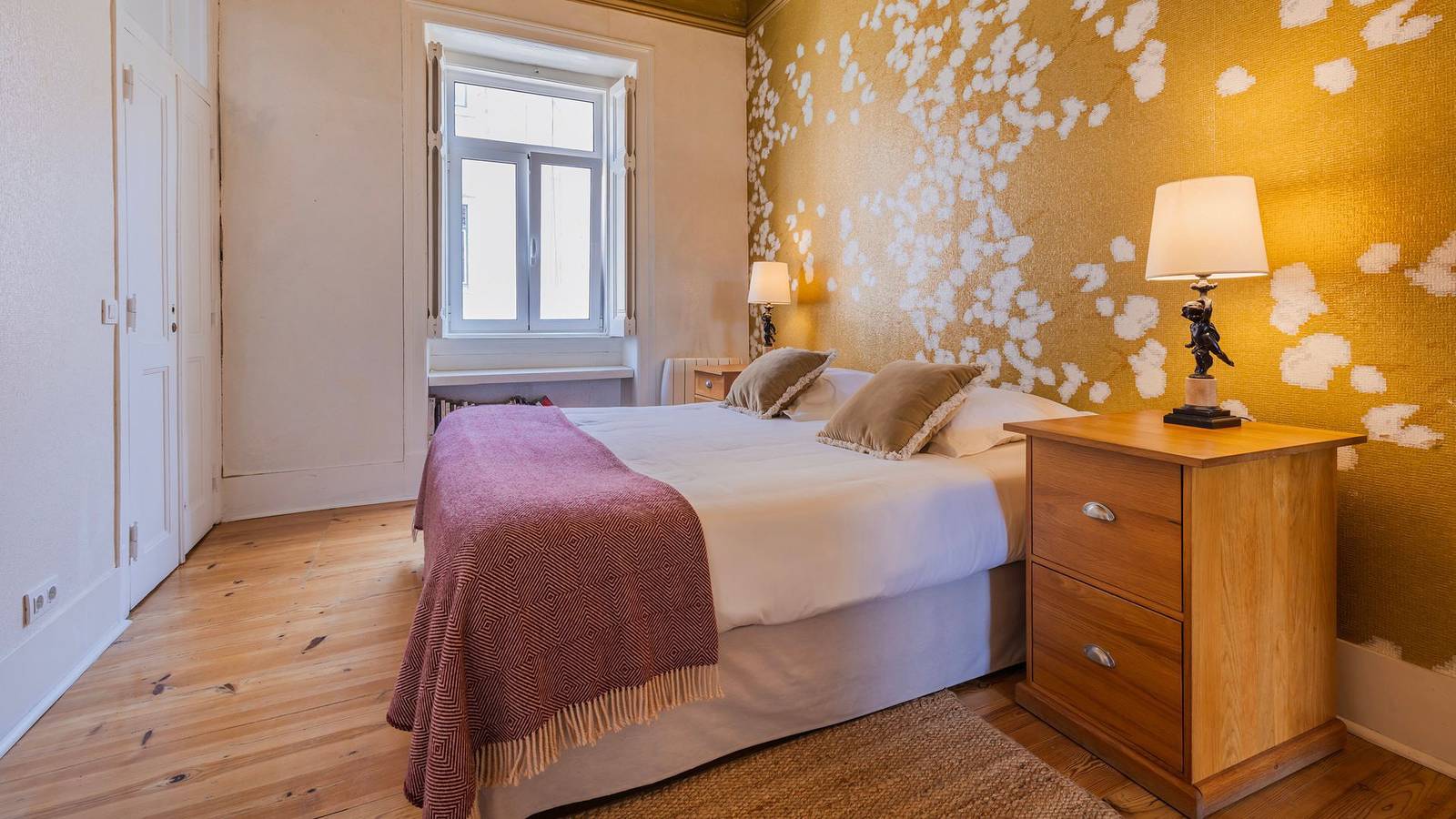 Garden Mansion in Historic Center by Lovelystay in Graça, São Vicente (Lisboa)