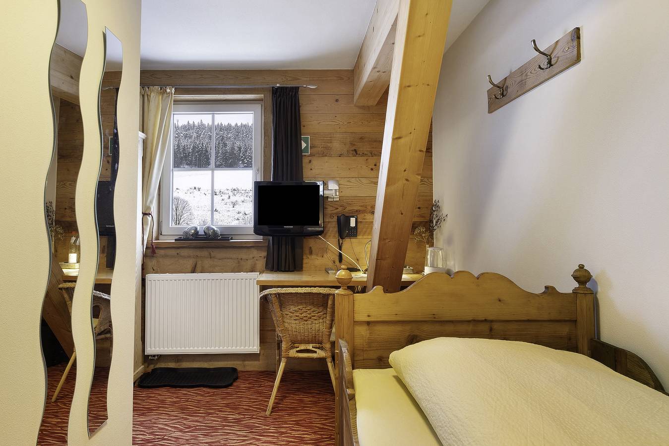 Room 'Einzelzimmer 27' with Shared Garden and Wi-Fi in St. Georgen im Schwarzwald, Central Black Forest