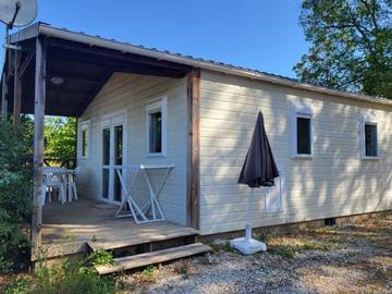 Gîte pour 4 personnes, avec terrasse et piscine, animaux acceptés à Salles (Lot-et-Garonne)