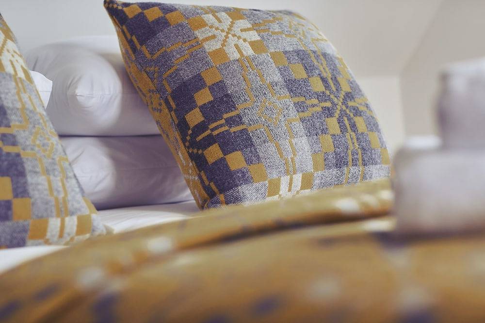 Rock Lobster - a family friendly that sleeps 8 guests in 4 bedrooms in Craster, Northumberland