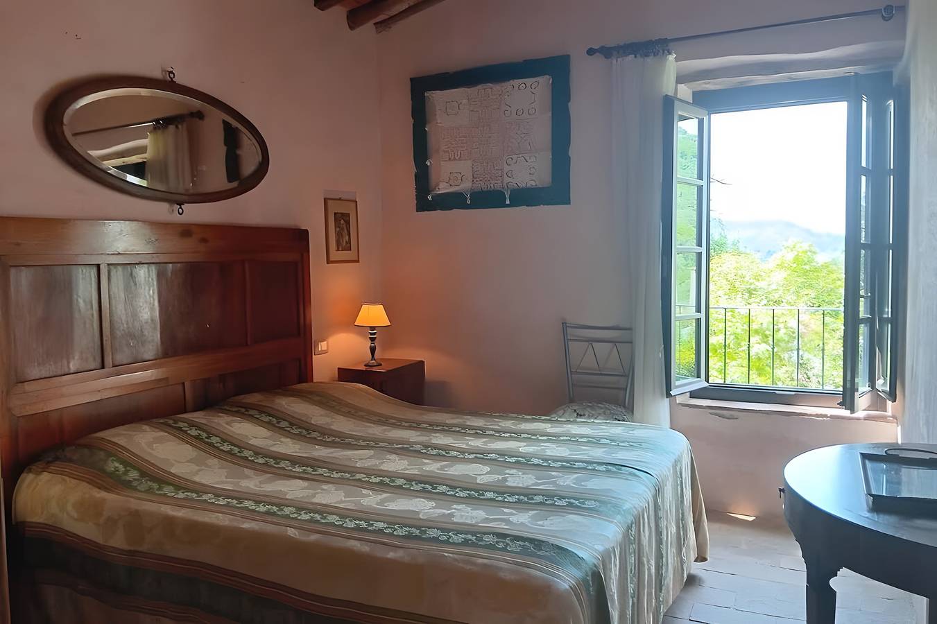 Villa 'Olivi' con Piscina in Condivisione, Giardino Privato e Wi-Fi in Camaiore (Toscana), Riviera Toscana