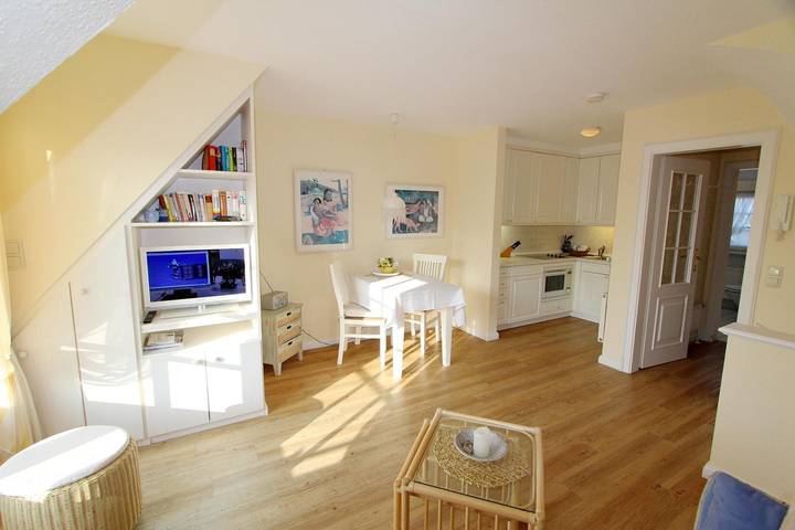 Ferienwohnung für 2 Personen, mit Balkon in Wenningstedt - 4