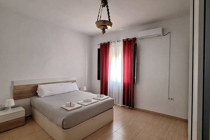 Entire apartment, Feria Especial in Casco Antiguo, Sevilla