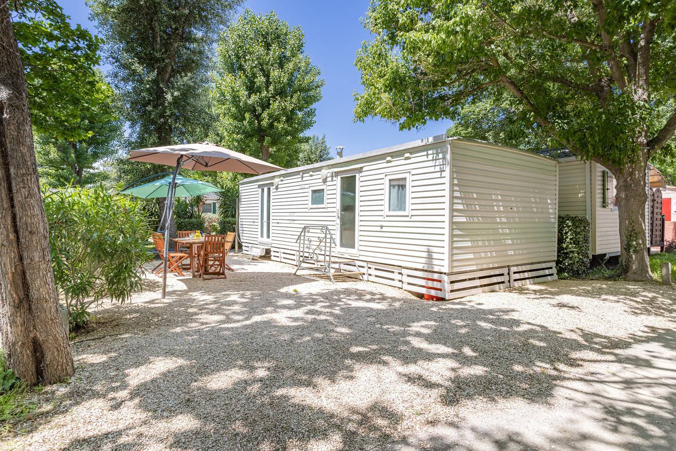 Mobilhome au Camping Le Front De Mer - hors frais de camping - piscine partagée et climatisation in Côte Vermeille, Argelès-sur-Mer
