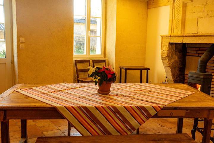 Location de vacances pour 10 personnes, avec vue et jardin, animaux acceptés dans Saint-Yzan-de-Soudiac - 3