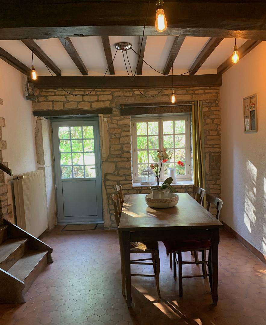 Gîte für 5 Personen mit Garten in Ozenay, Mâcon und Umgebung