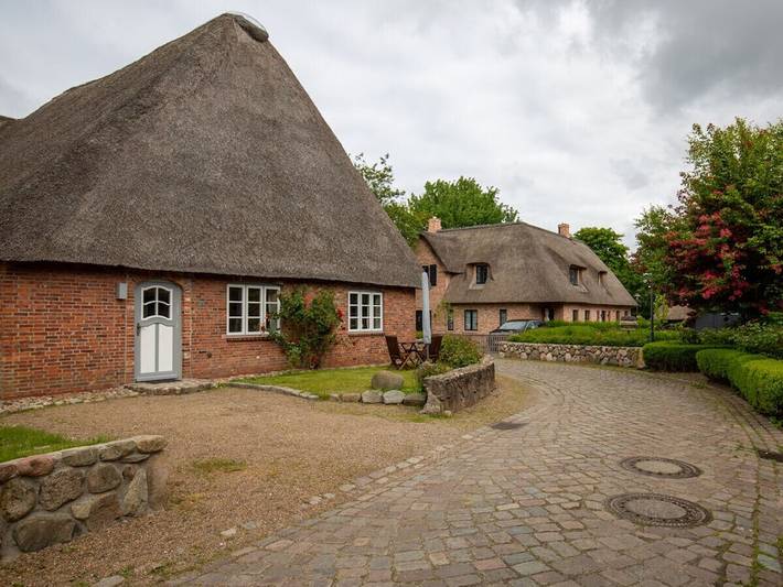 Ferienhaus in Alkersum mit Schwimmbecken in Nordfriesische Inseln (Schleswig-Holstein) (Schleswig-Holstein), Alkersum
