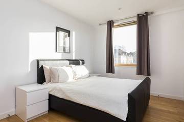 Apartment for 6 People in Croydon, London, Photo 1