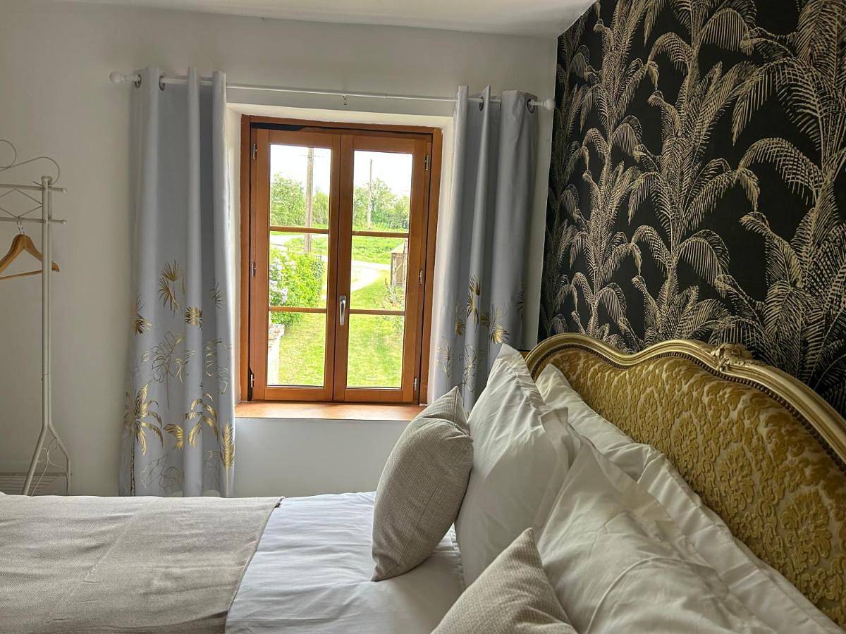 Two-Bedroom House in Azerables, Région de Guéret