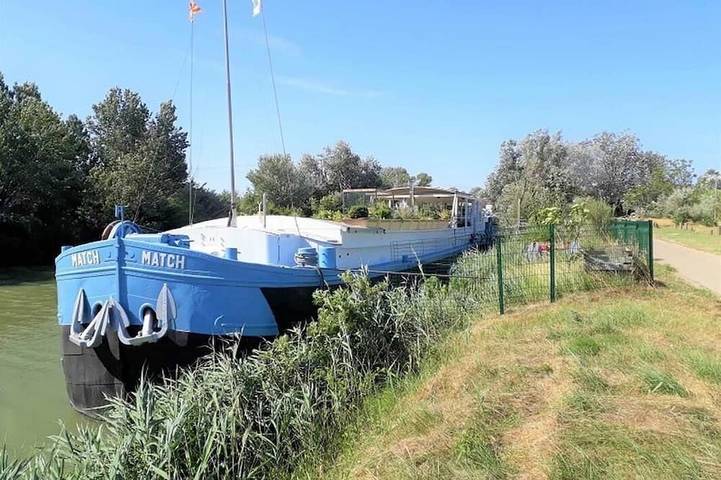 Péniche pour 2 personnes dans les Bouches-du-Rhône