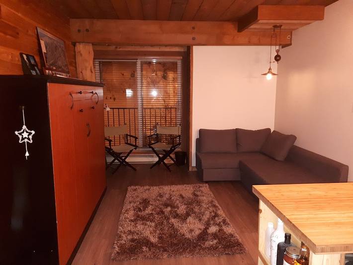 Vacation rental for 2 people, with sauna and hot tub as well as balcony in Big White