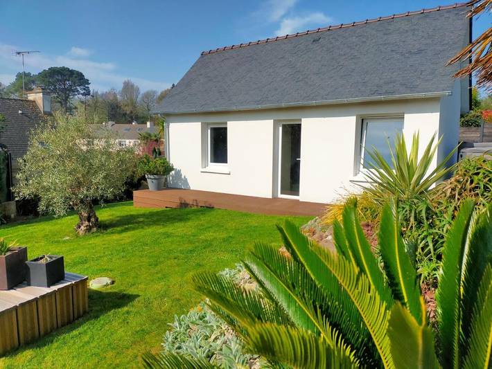 Maison d’hôte pour 2 personnes, avec jardin et sauna ainsi que jacuzzi et terrasse