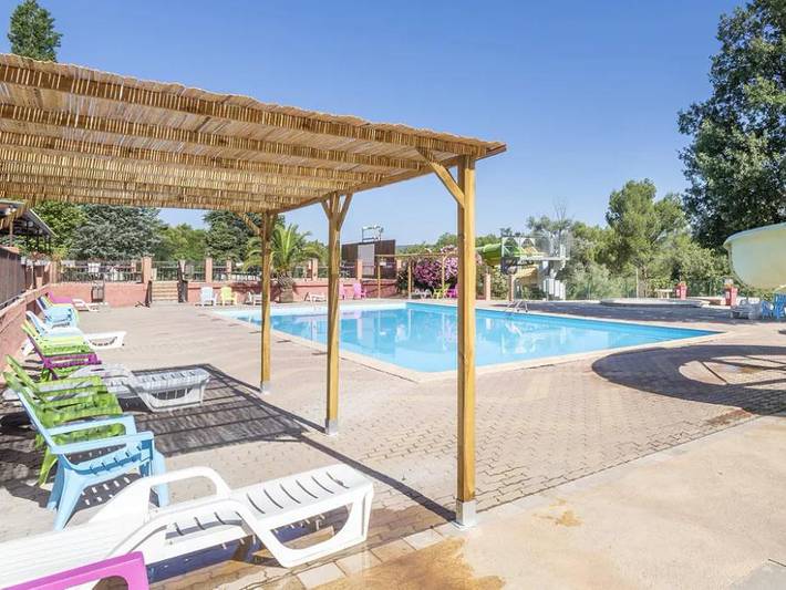 Camping pour 6 personnes, avec bassin pour enfant