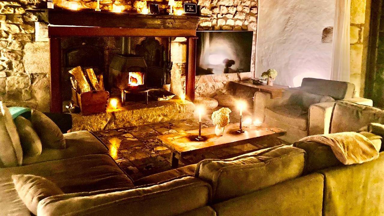 Ruime woning in de Morvan, Bourgogne met seizoensgebonden zwembad in Brassy, Parc naturel régional du Morvan