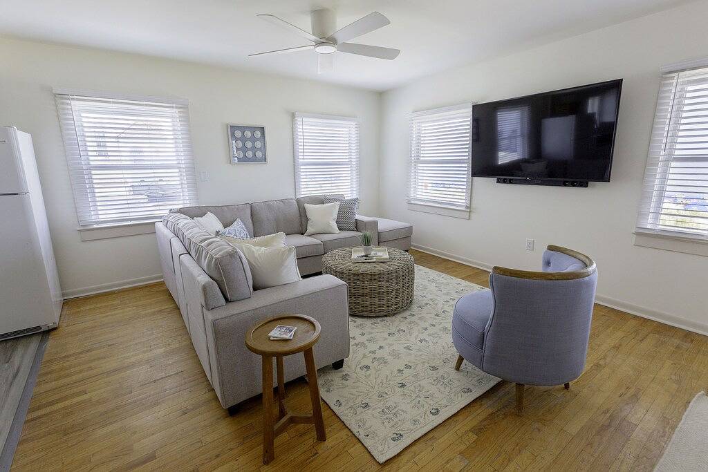 Ganze Wohnung, One Rehoboth Avenue - Wake Up to the Waves in a Storied Oceanfront Landmark in Rehoboth Beach, Sussex County (Delaware)