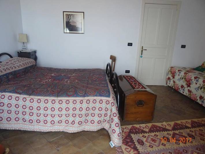 Chambre d’hôte pour 3 personnes, avec vue et balcon