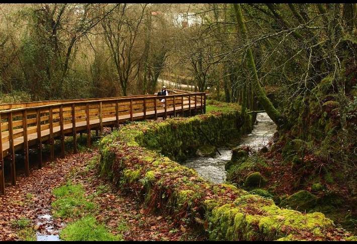 Location de vacances pour 5 personnes, avec vue ainsi que piscine et jardin dans Vizela