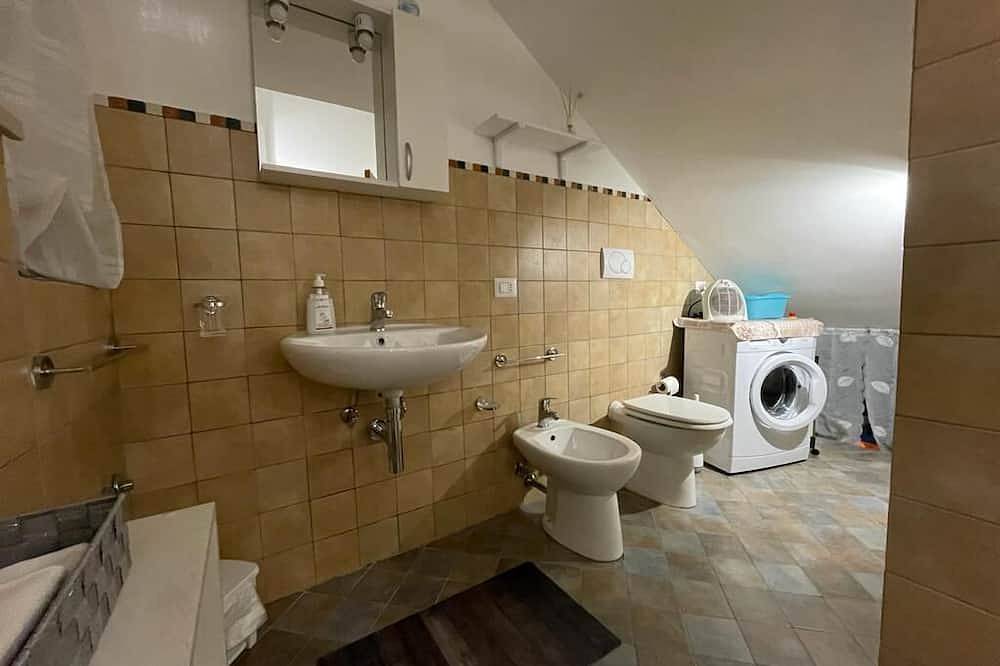 Ganze Wohnung, Grazioso monolocale nel borgo dei cervi in Villetta Barrea, Nationalpark Abruzzen