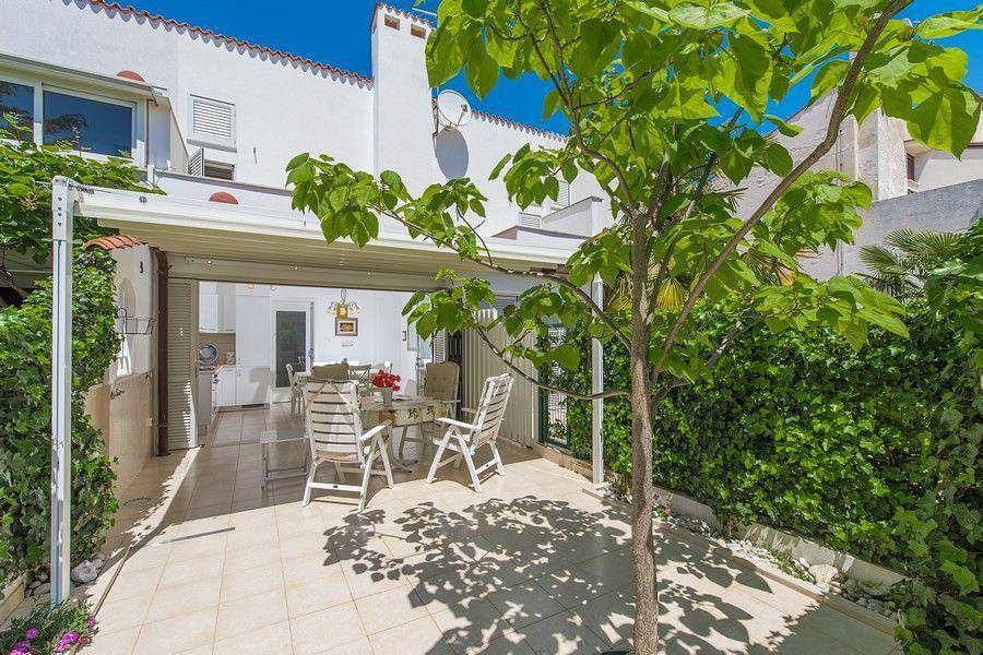 Ferienhaus mit Blick auf das Wasser in Dajla, Umag und Umgebung