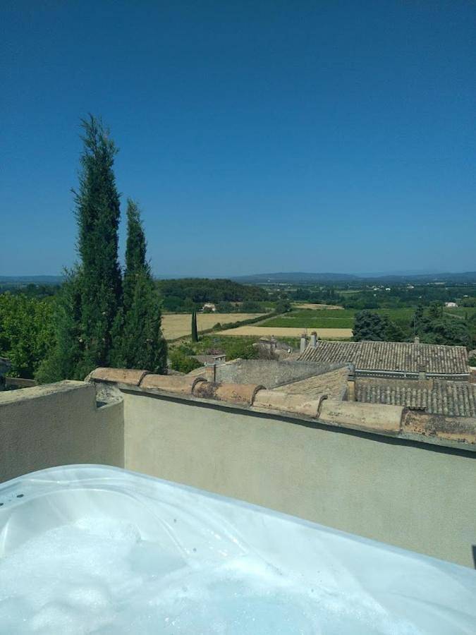 Location de vacances pour 4 personnes, avec vue et terrasse à Visan - 3