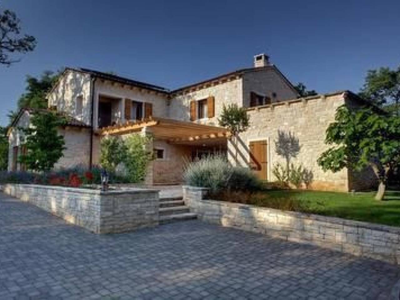 Ferienvilla "Nina" mit Blick auf das Wasser in Karigador, Općina Brtonigla