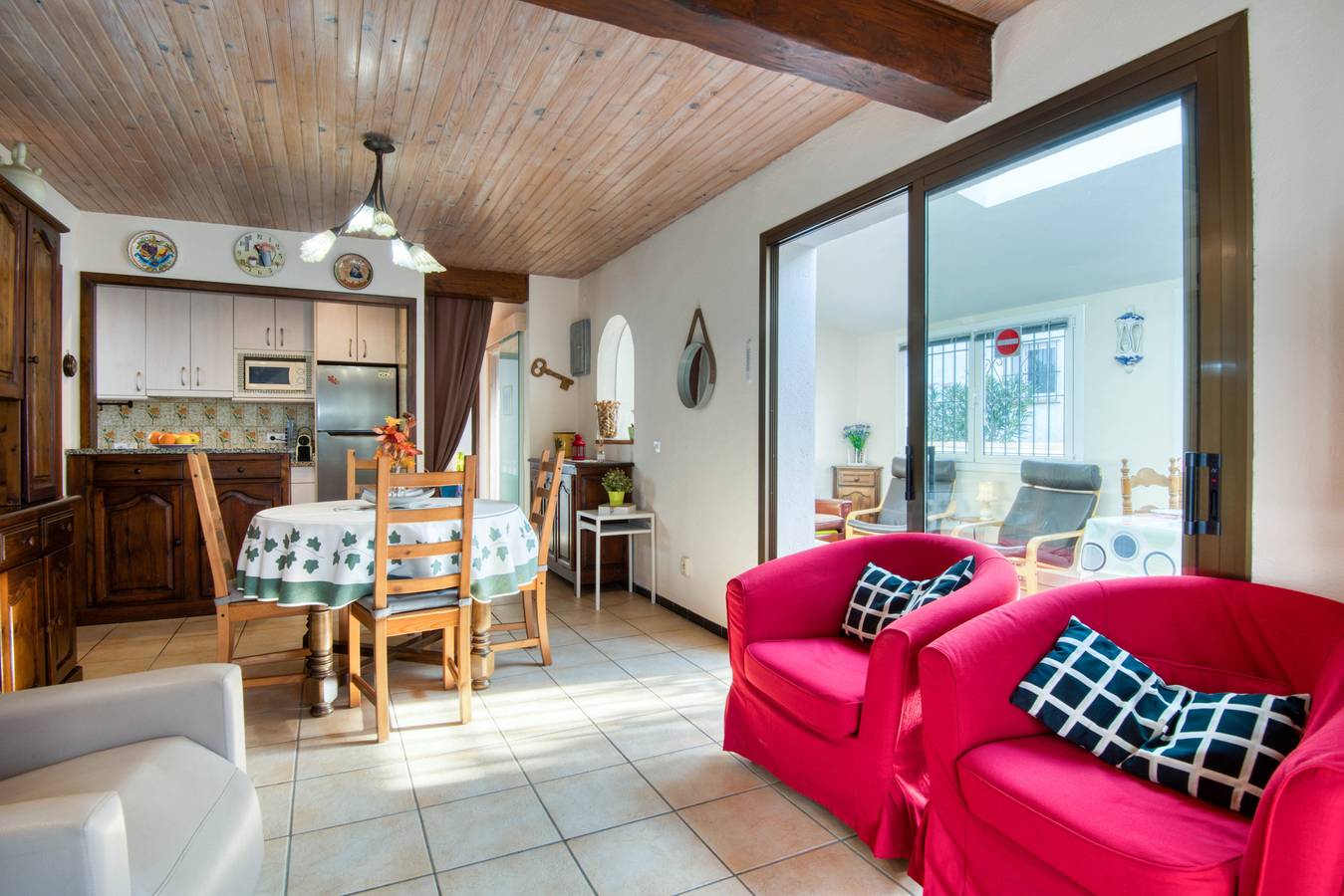 Ferienhaus für 6 Personen mit Terrasse in l'Escala, Oberampurien