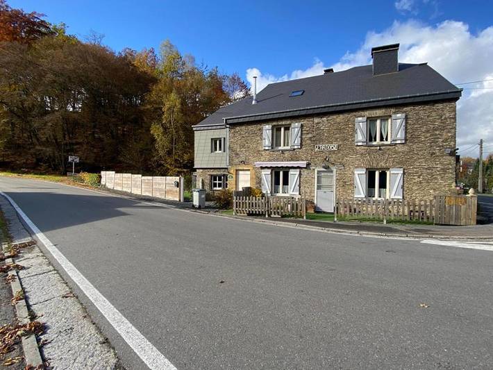 Chambre d’hôte pour 5 personnes, avec terrasse et jardin, animaux acceptés à Bertrix