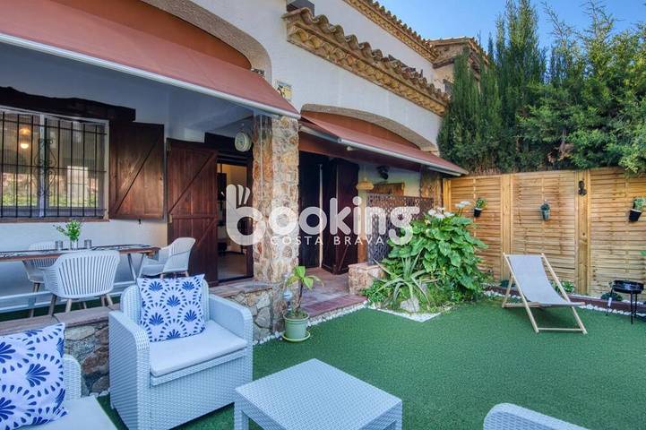 Casa rural para 5 personas, con piscina y balcón, Se admiten mascotas en Platja d'Aro