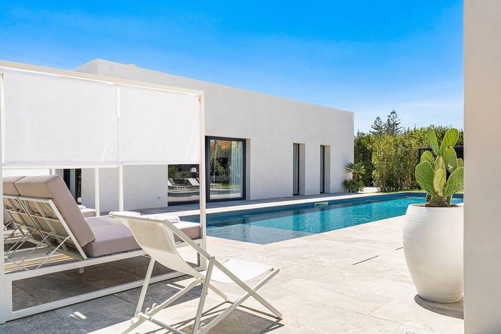 Villa per 12 persone, con terrazza e giardino a Siracusa