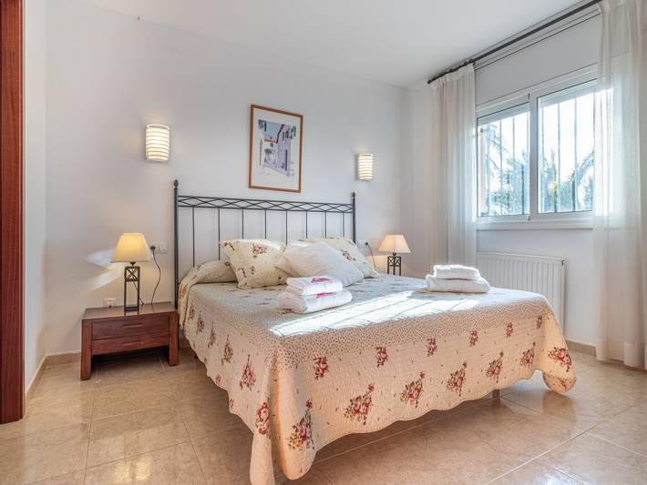 Casa rural para 10 personas, con Terraza y Piscina en Castellón de Ampurias - 4