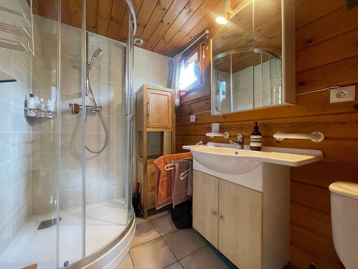 Chalet paisible avec cheminée et animaux acceptés près des pistes in Grand Massif, Sixt-Fer-à-Cheval