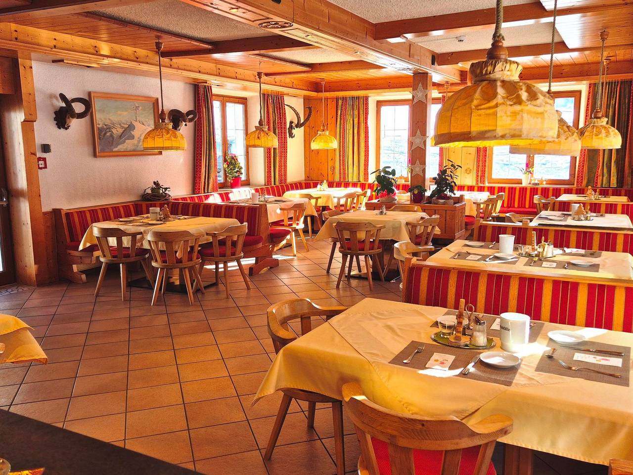 Hotel Pension Haid - Zimmer A in St. Leonhard im Pitztal, Bezirk Imst