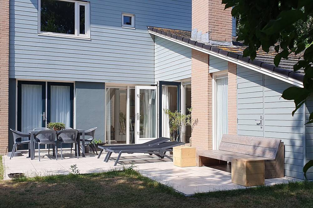 Gerenoveerd gezinsvakantiehuis voor 4 personen met sauna, nabij het strand. in Kijkduin, Den Haag