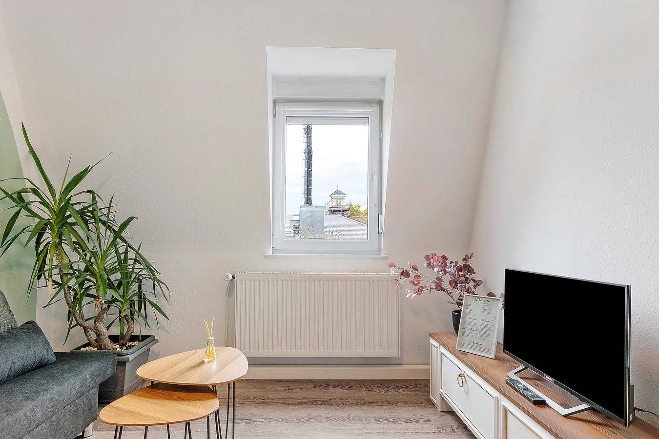 Entire apartment, Apartment 'Az-Living Feudenheim Mediterran' with Shared Garden and Wi-Fi in Mannheim, Kurpfalz