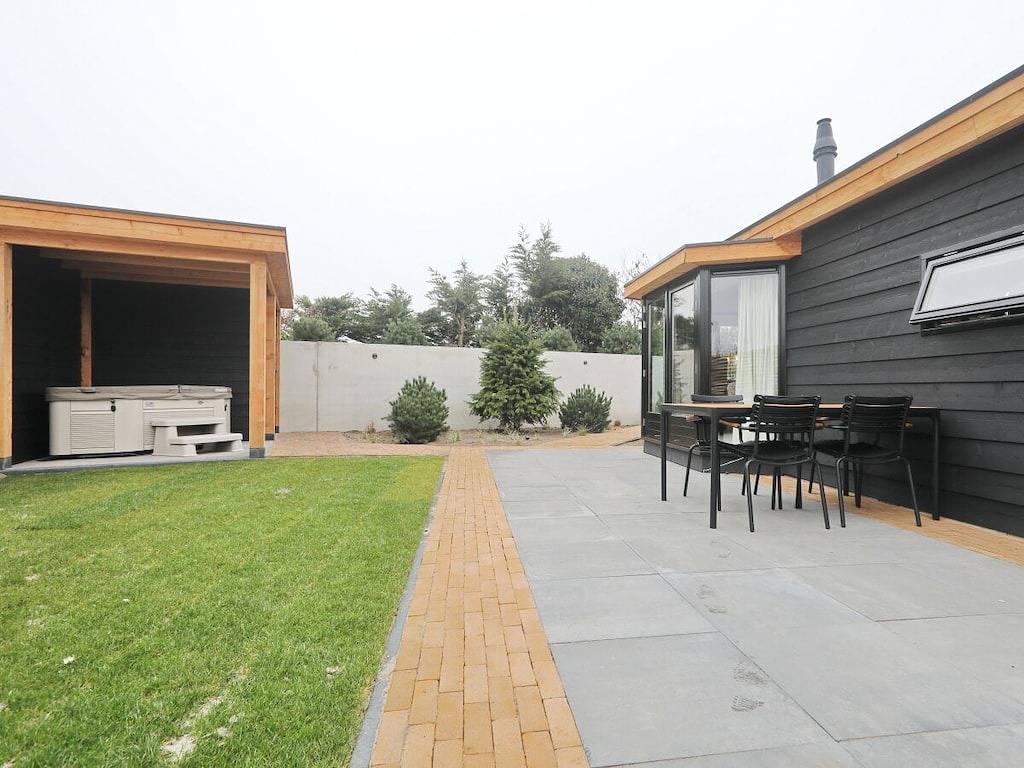 Chalet Wellness Ferdinand || Europe in Noordwijk, Niederländische Nordsee