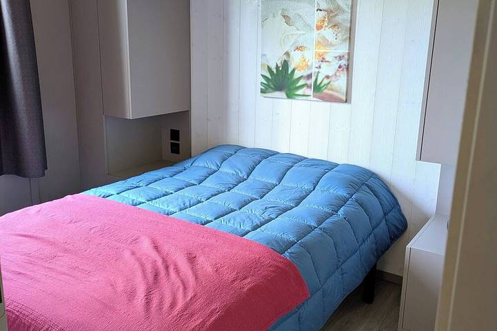 Gîte pour 6 personnes, avec piscine ainsi que jardin et jacuzzi à La Chapelle-Hermier - 4