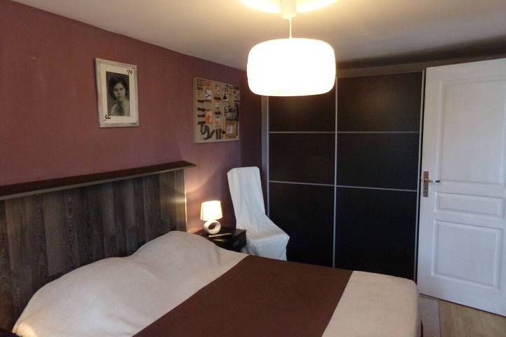 Location de vacances pour 4 personnes, avec terrasse et jardin à Le Lac-d'Issarlès - 3