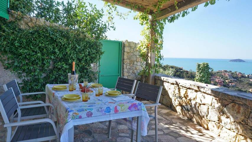 Gîte pour 4 personnes, avec piscine ainsi que vue et jardin à Lerici - 4