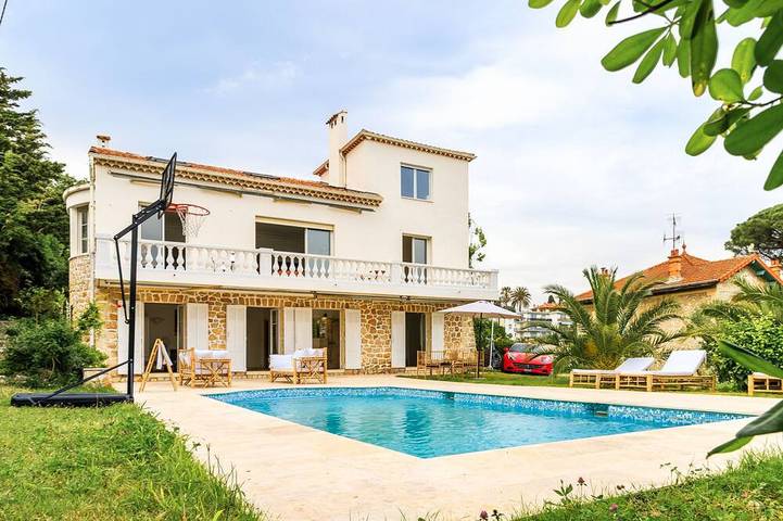 Villa für 15 Personen, mit Balkon und Garten in Cannes