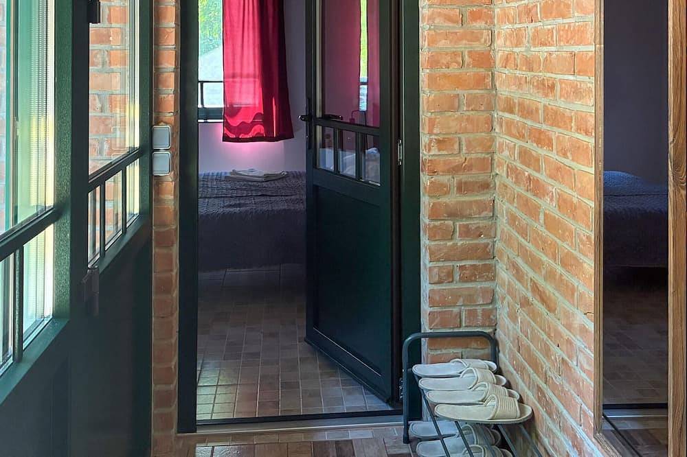 Gorgeous home in Batina with private swimming pool, can be inside or outside in Draž, Osijek-Baranja