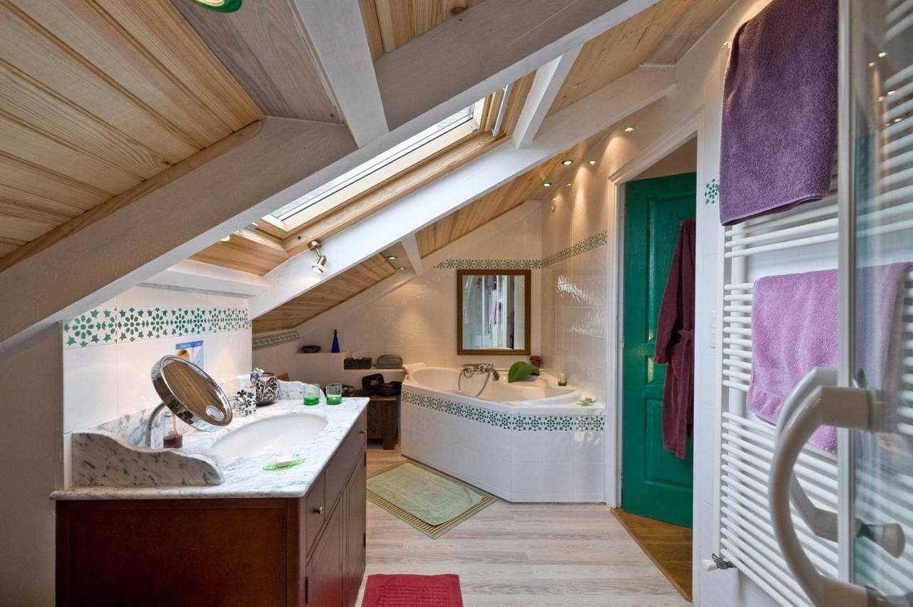 Villa de Jade in Le Palais, Côte des Mégalithes