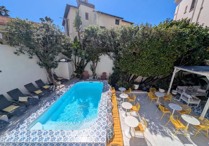 Hotell för 2 Personer, med trädgård och pool, med husdjur i Juan-les-Pins