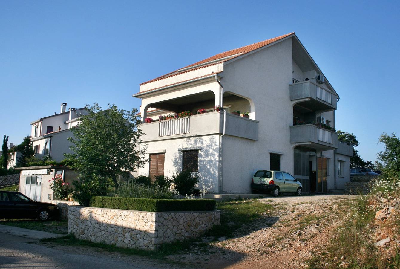 Ganze Wohnung, 2-Zimmer-Ferienwohnung mit Terrasse und Meerblick Njivice, Krk A-5427-b in Njivice, Krk