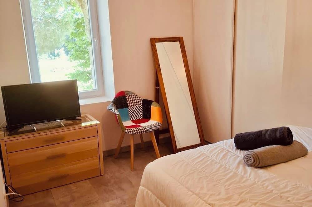 L'Oustalet - Les Clapiers - furnished tourisme⭐️⭐️⭐️ in a Provencal farmhouse in Saint-Andiol, Arles region