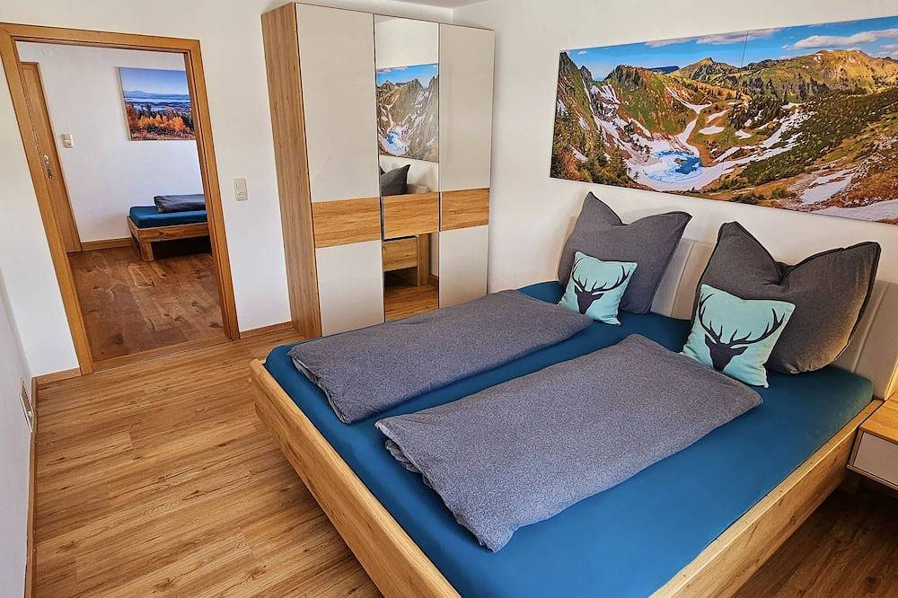 Ganze Wohnung, Fewo Hipp Nr. 5 - 90m² im 1. Og mit Balkon in Steingaden, Romantische Straße