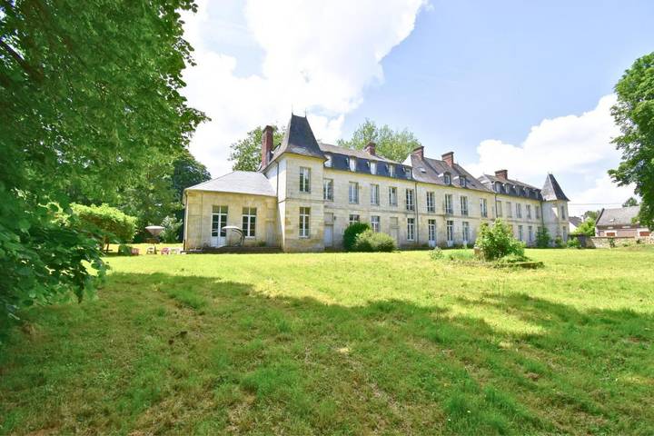 Hôtel pour 6 personnes, avec terrasse ainsi que jardin et vue, animaux acceptés dans Ravenel