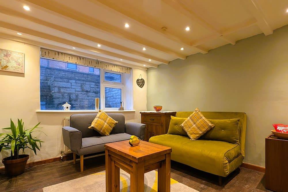 Family/pet friendly stone cottage, own parking & Ev charger -Buttercup in Chipping Norton, Oxfordshire