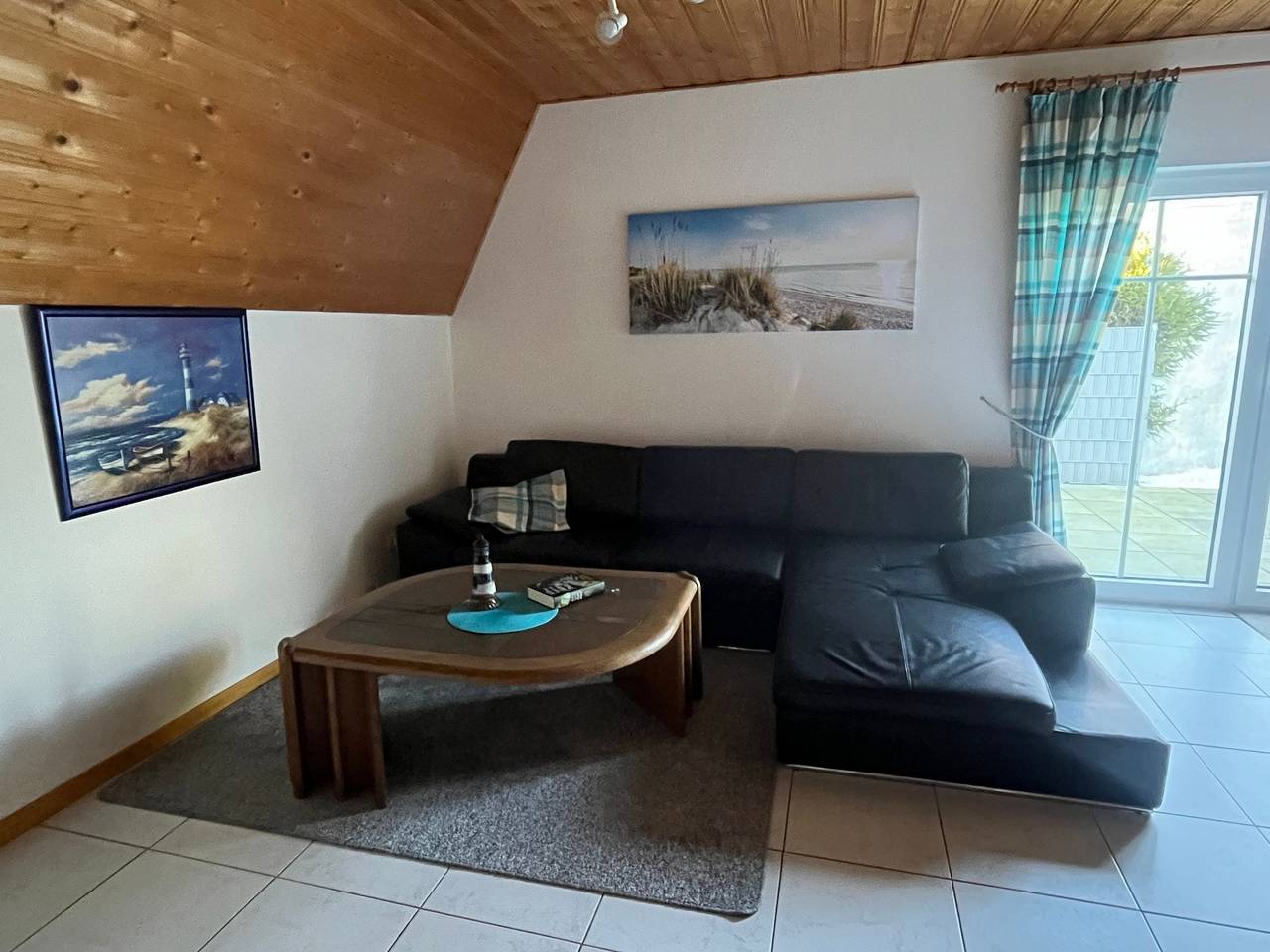 Grietje Ii (blaues Haus rechts) in Carolinensiel-Harlesiel, Wittmund