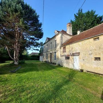 Gîte pour 8 personnes, avec jardin ainsi que terrasse et vue, animaux acceptés à Omméel