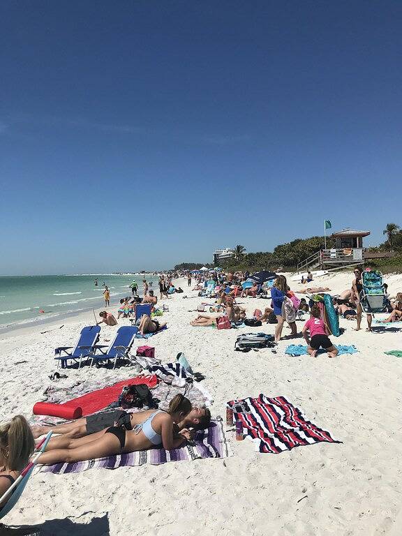 Ganze Wohnung, Urlaubsfreude! Gemütliche Wohnung nur wenige Schritte vom Strand und St. Armands Kreis. in Lido Key, Sarasota